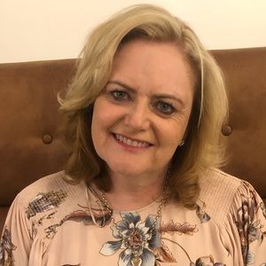 Meet your Posher, Helen